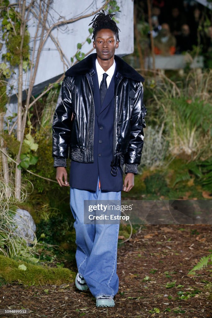 Off-White : Runway - Paris Fashion Week - Menswear F/W 2019-2020