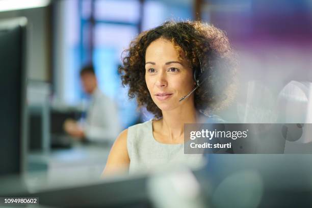 concerned customer service operative - call centre stock pictures, royalty-free photos & images