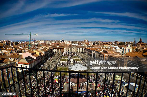 square cervantes in alcalá de henares - alcalá de henares stock-fotos und bilder