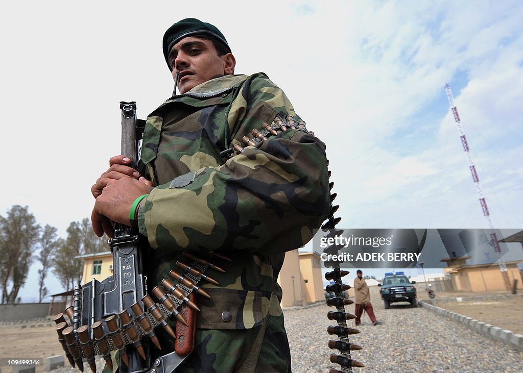 An Afghan National Army (ANA) soldier ke