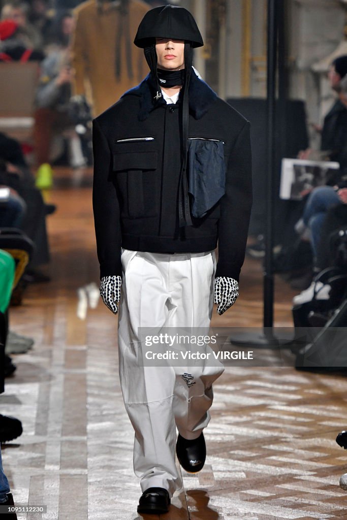 Raf Simons : Runway - Paris Fashion Week - Menswear Fall Winter 2019/2020