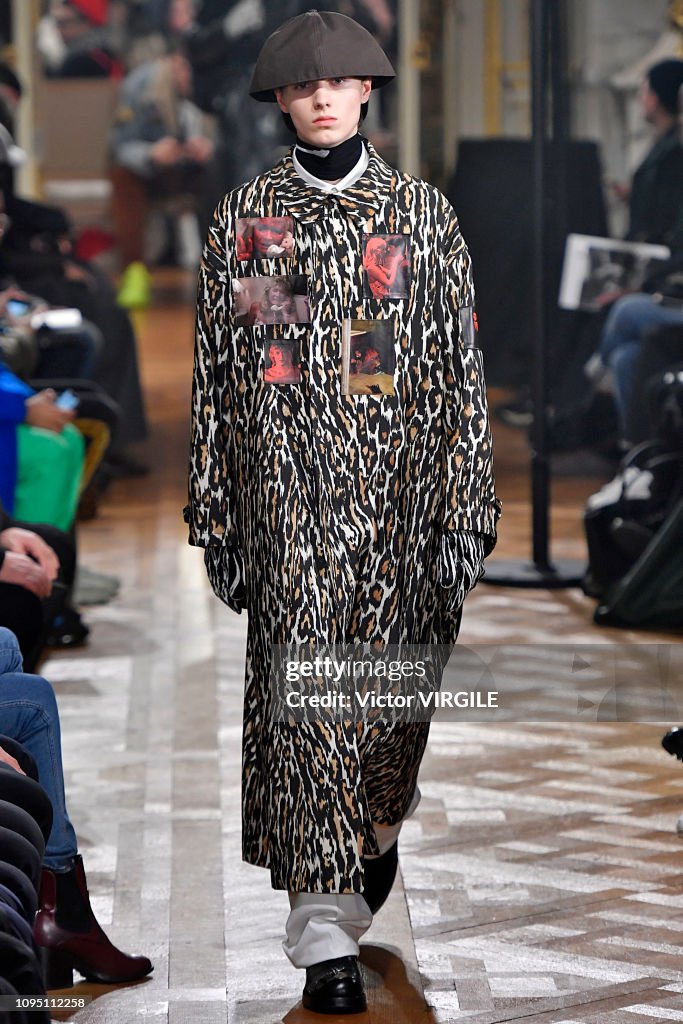 Raf Simons : Runway - Paris Fashion Week - Menswear Fall Winter 2019/2020