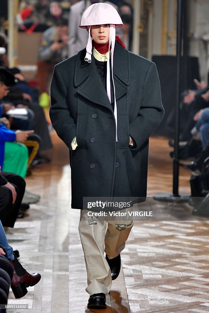 Raf Simons : Runway - Paris Fashion Week - Menswear Fall Winter 2019/2020