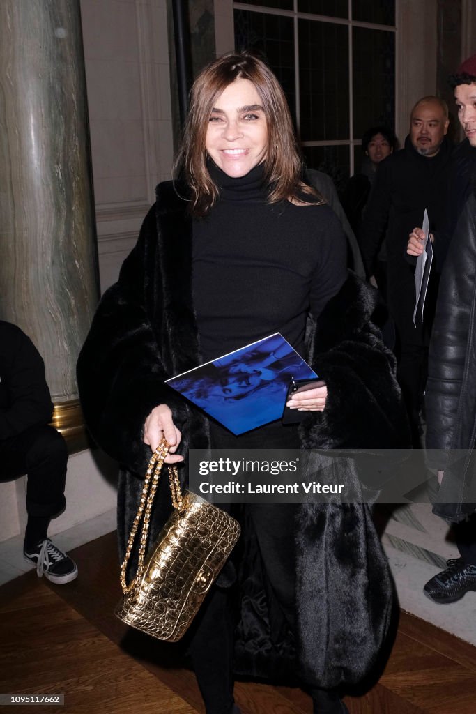 Raf Simons : Front Row - Paris Fashion Week - Menswear F/W 2019-2020