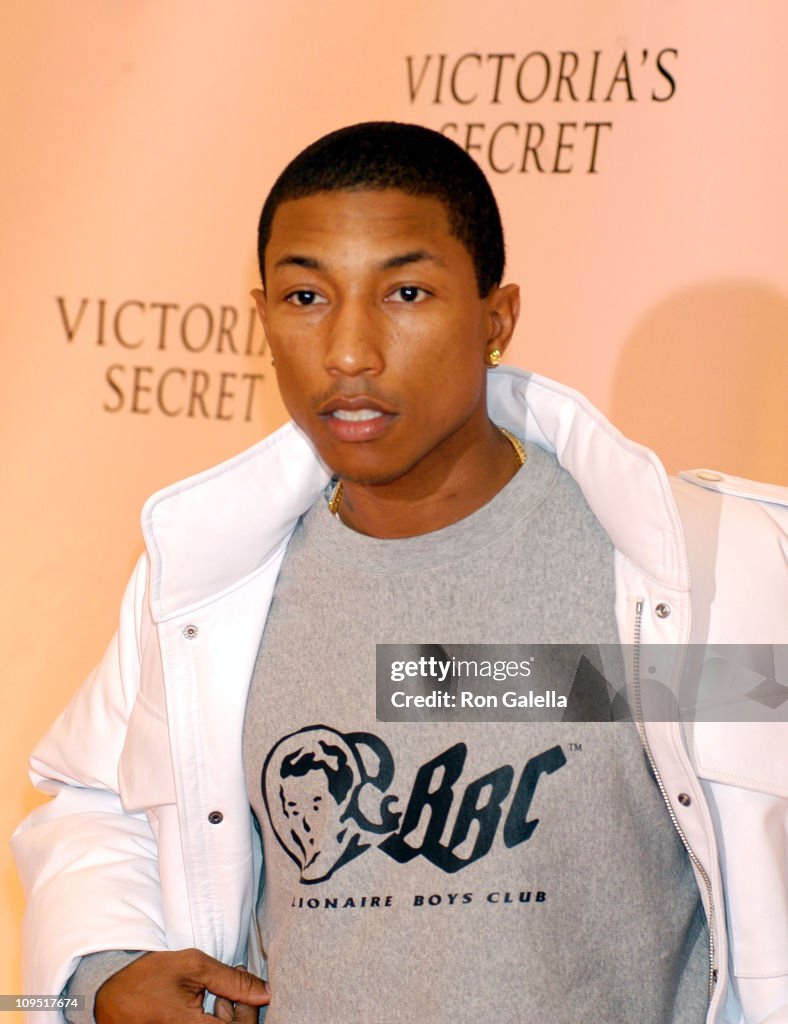 9th Annual Victoria's Secret Fashion Show - Arrivals