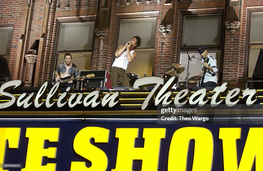 Audioslave Perform on the Roof of the Ed Sullivan Theatre for the "Late Show with David Letterman" - November 25, 2002