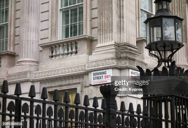 europe, uk, london, 2018: view of downing street - downing street sign stock pictures, royalty-free photos & images