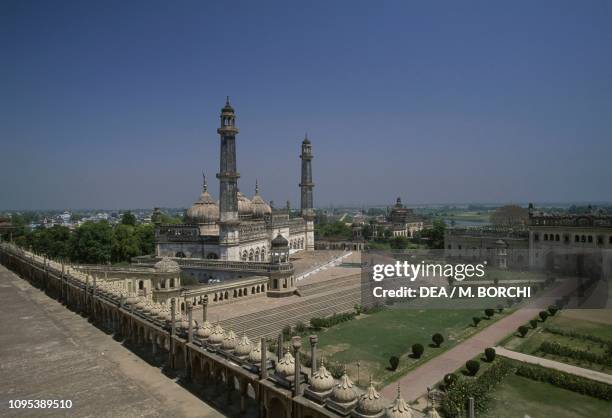 View of the Bara Imambara complex with the Asafi Masjid mosque, Lucknow, Uttar Pradesh, India, 18th century.