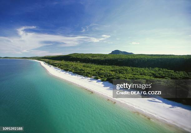 Whitehaven Beach, Whitsunday Islands, Queensland, Australia.