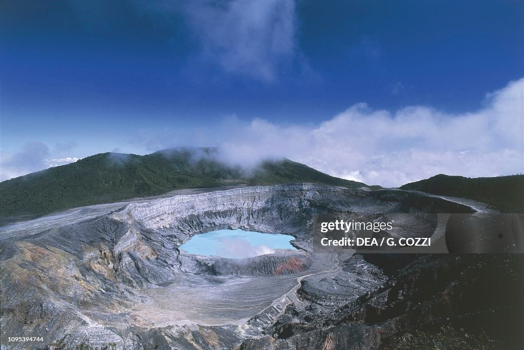 Poas Volcano, Central Volcanic Cordillera