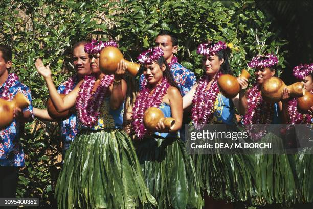 Hula performance during the Kodak Hula Show, Waikiki Beach, Honolulu, Oahu Island, Hawaii, United States of America.