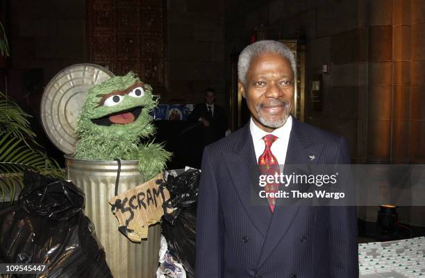 Oscar the Grouch and Kofi Annan during Sesame Street Celebrates 35 Years of Making A Difference in the Lives at Gala Honoring Kofi and Nane Annan at...