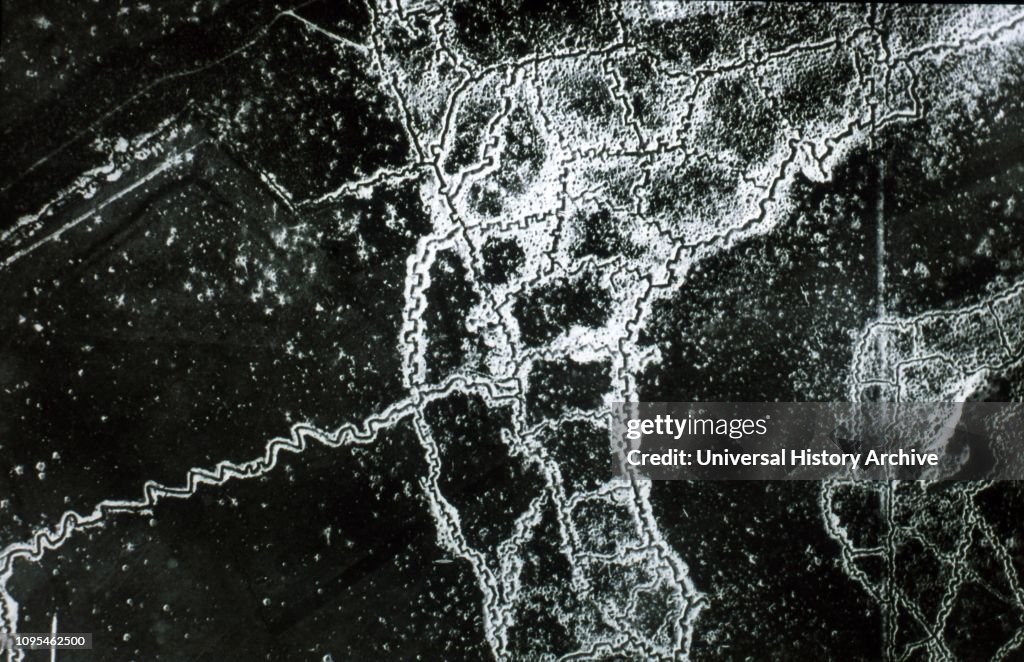Aerial reconnaissance photograph of the opposing trenches and no-man's land between Loos and Hulluch in Artois