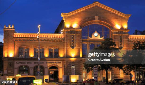 Batthyany 14 Batthyany Square Stock Photos, High-Res Pictures, and Images - Getty ...