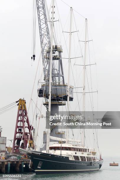 Bremuda Rig 11 Bermuda Rigged Stock Photos, High-Res Pictures, and Images - Getty ...