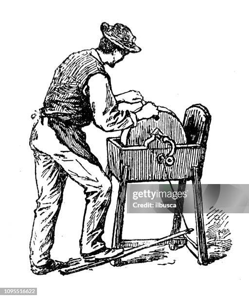 illustrations, cliparts, dessins animés et icônes de antique ancienne illustration de gravure français : aiguiseur - aiguiser couteau