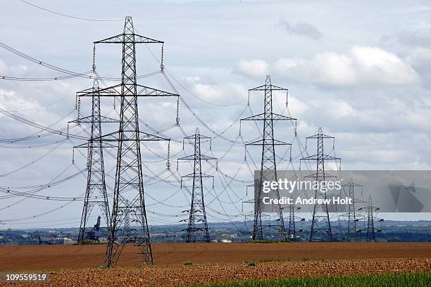 electricity power transmission line pylons - electricity pylon 個��照片及圖片檔