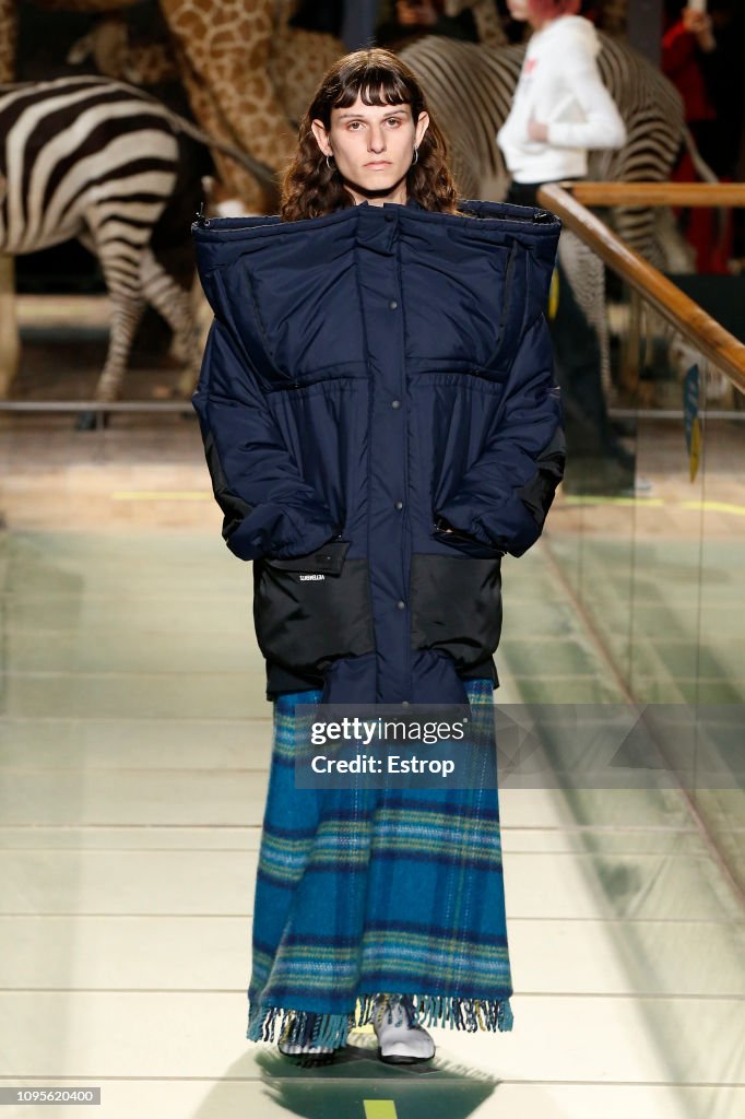 Vetements : Runway - Paris Fashion Week - Menswear F/W 2019-2020