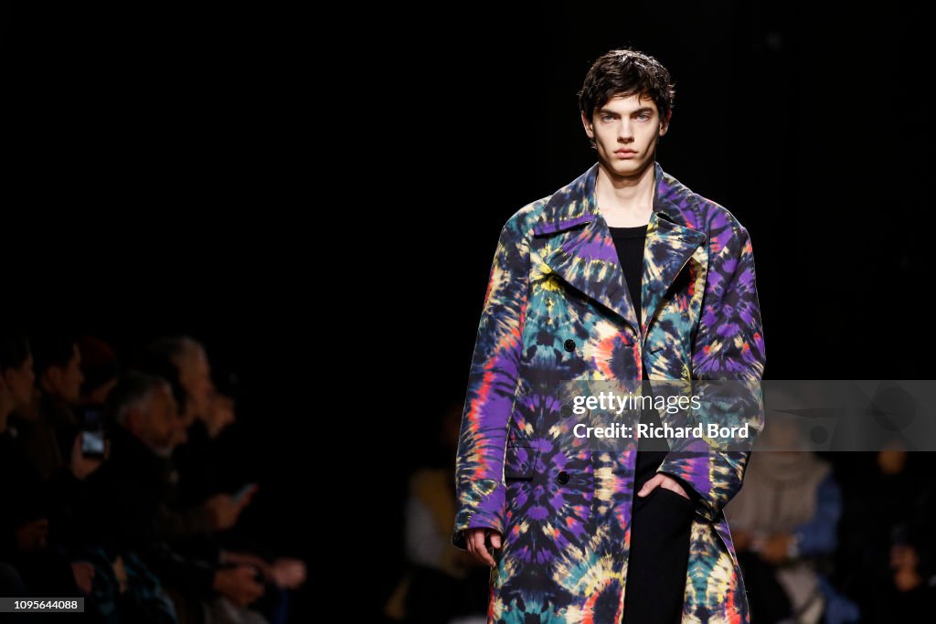 Dries Van Noten : Runway - Paris Fashion Week - Menswear F/W 2019-2020