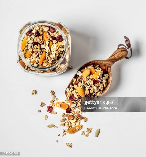 granola - torkad frukt bildbanksfoton och bilder