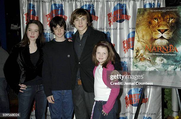 Anna Popplewell, Skandar Keynes, William Moseley and Georgie Henley