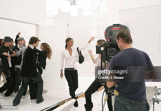 Will Kemp, Sarah Jessica Parker and Joy Bryant during Sarah Jessica Parker GAP Winter Ad Campaign Behind-the-Scenes - September 21, 22 and 23, 2004...