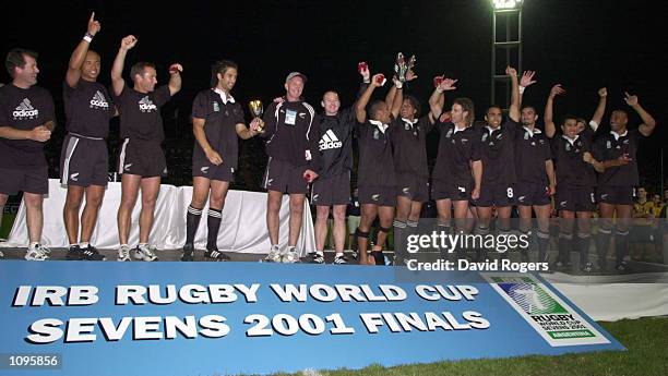 The New Zealand All Blacks celebrate after winning the final of the World Cup 7s in Mar del Plata, Argentina. Mandatory Credit: David Rogers/ALLSPORT