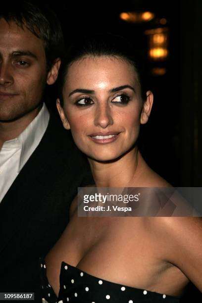 Stuart Townsend and Penelope Cruz during 2004 Toronto International FIlm Festival - "Head in the Clouds" Premiere at Elgin Theatre in Toronto,...