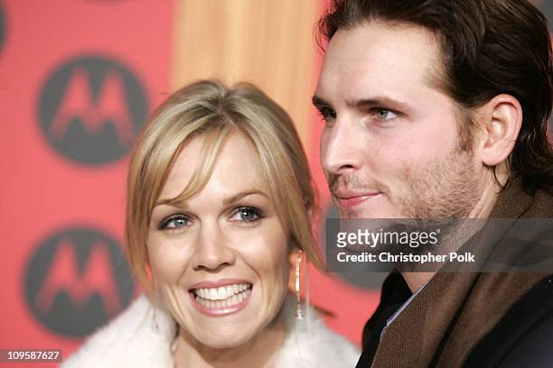 Jennie Garth and Peter Facinelli during LL Cool J Performs at the Motorola Sixth Anniversary Party to Benefit Toys for Tots - Arrivals at Music Box...
