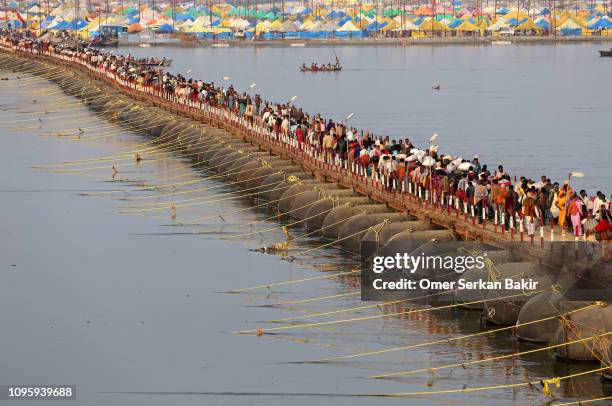 kumbh メラ祭 - allahabad ストックフォトと画像