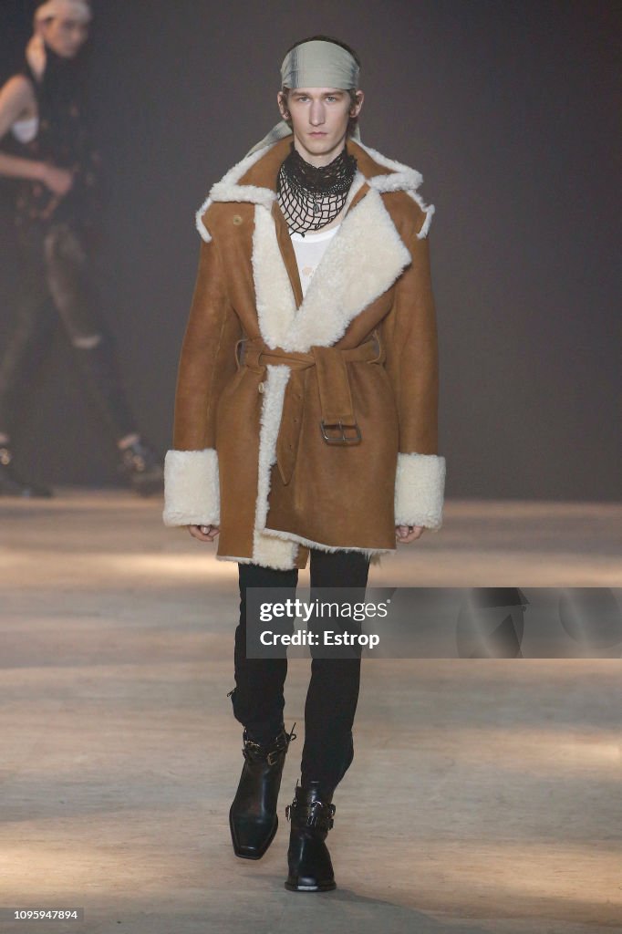 Ann Demeulemeester : Runway - Paris Fashion Week - Menswear F/W 2019-2020