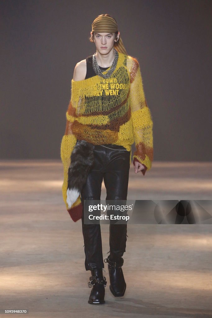 Ann Demeulemeester : Runway - Paris Fashion Week - Menswear F/W 2019-2020