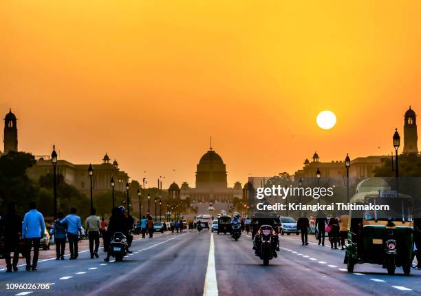 the rashtrapati bhavan during sunset time, india. - indian politics and governance stock-fotos und bilder