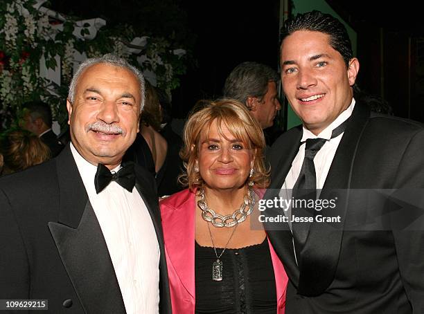 Shell Mahfoz Dr Mahfouz Michael Photos and Premium High Res Pictures - Getty Images