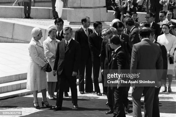 Romanian President Nicolae Ceausescu and his wife Elena attend their farewell ceremony with Emperor Hirohito and Empress Nagako at the Akasaka State...