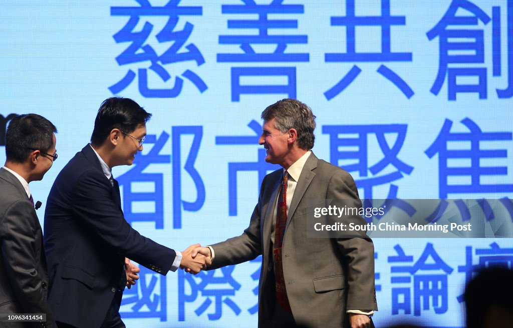 The Hong Kong Jockey Club Executive Director, Charities and Community Leong Cheung (Left), Tencent Chairman and Chief Executive Officer Pony Ma Huateng (2nd Left) and The Kresge Foundation President and CEO Rip Rapson (Right) attend Philanthropy for Bette