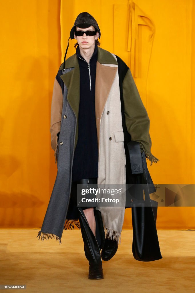 Loewe : Runway - Paris Fashion Week - Menswear F/W 2019-2020