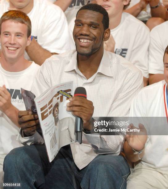 Greg Oden with Fans during Greg Oden Visits MTV's TRL - June 26, 2007 at MTV STUDIOS in New York City, New York, United States.