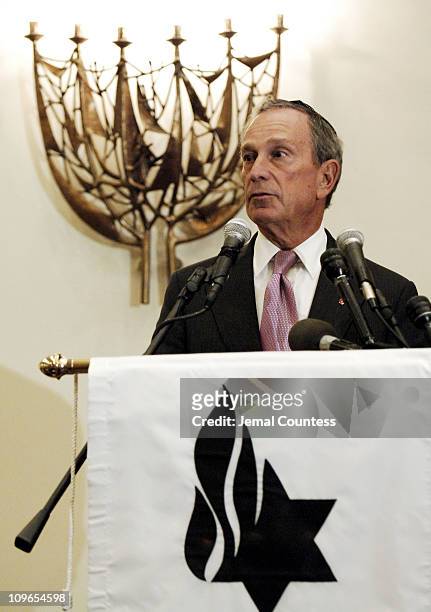 New York Mayor Michael Bloomberg speaks at the New York Memorial Service for Simon Wiesenthal on September 27, 2005 in New York City