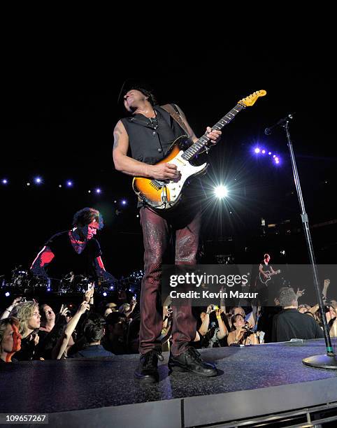 Richie Sambora of Bon Jovi performs during "The Circle World Tour" at New Meadowlands Stadium on May 26, 2010 in East Rutherford, New Jersey.