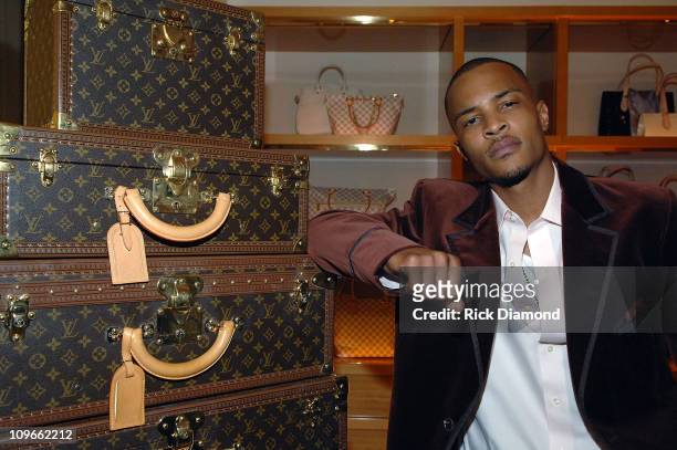 928 Vuitton Atlanta Stock Photos, High-Res Pictures, and Images
