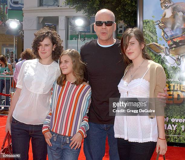 Bruce Willis And Family Photos and Premium High Res Pictures - Getty Images