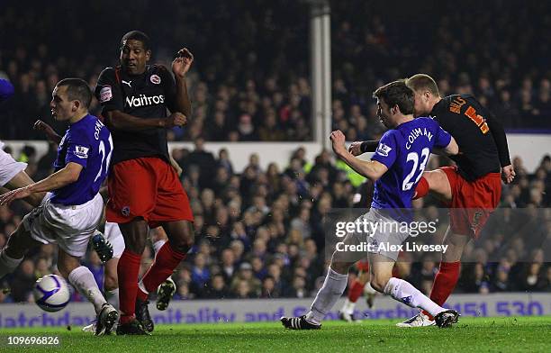 Matt Mills of Reading scores the opening goal during the FA Cup 5th round match sponsored by E.on between Everton and Reading at Goodison Park on...