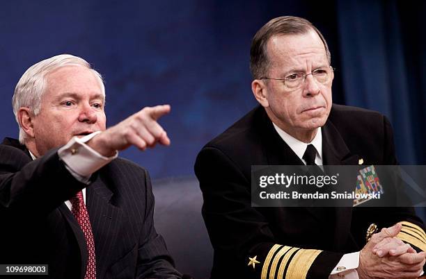 Secretary of Defense Robert M. Gates and Chairman of the Joint Chiefs of Staff Navy Admiral Mike Mullen take questions during a press briefing at the...