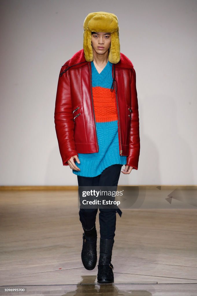 Paul Smith : Runway - Paris Fashion Week - Menswear F/W 2019-2020