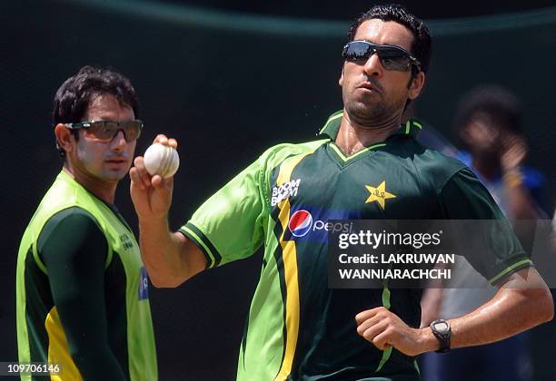 Pakistan Saeed R 1,460 Pakistan Saeed Ajmal Stock Photos, High-Res Pictures, and Images ...
