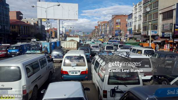 transito congestionado - traffic jam billboard stock pictures, royalty-free photos & images