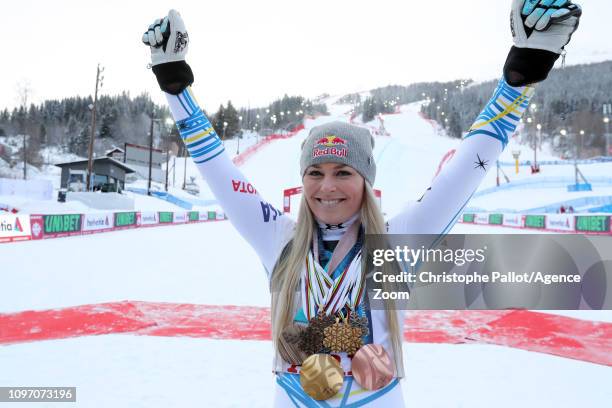 Lindsey Vonn of USA celebrates during the FIS World Ski Championships Women's Downhill on February 10, 2019 in Are Sweden.