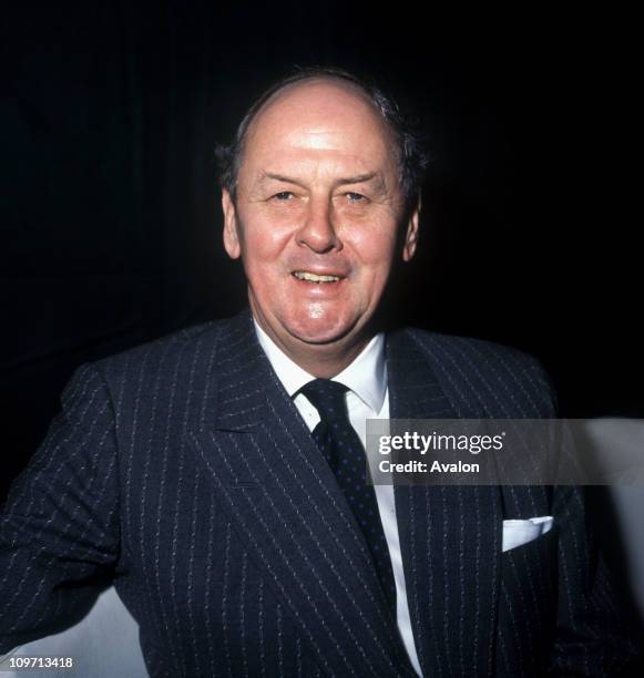 Andrew Cavendish 11th Duke Of Devonshire Photos and Premium High Res ...