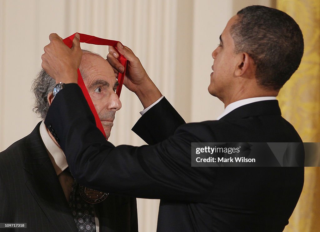 Obama Confers Nat'l Medal of Arts And Nat'l Humanities Medal To 20 Honorees